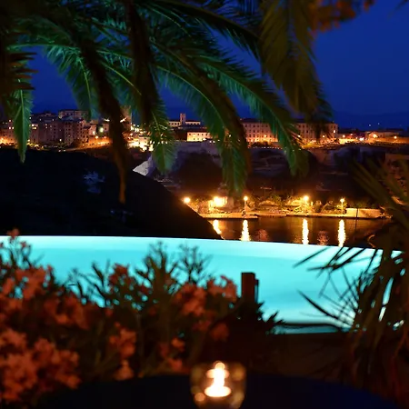 Cala Di Greco 호텔