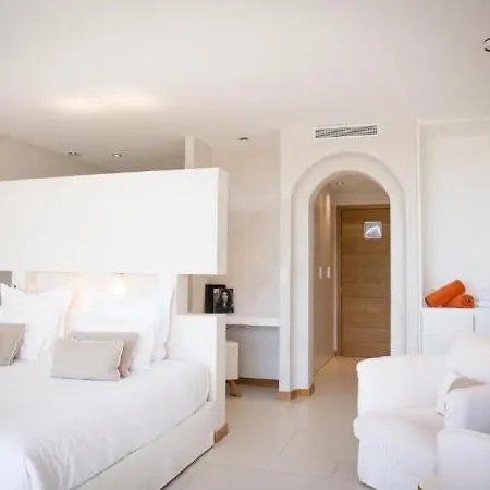 Cala Di Greco Otel