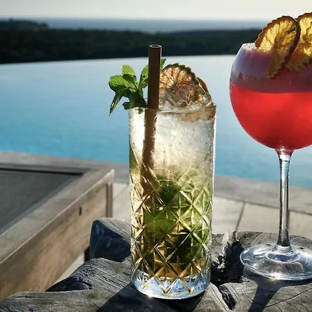 Hotell Cala Di Greco 4*