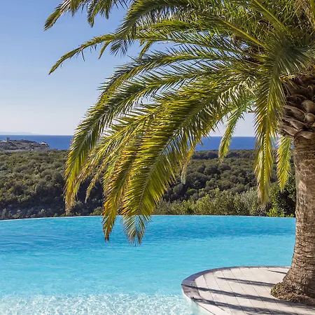Cala Di Greco 4*