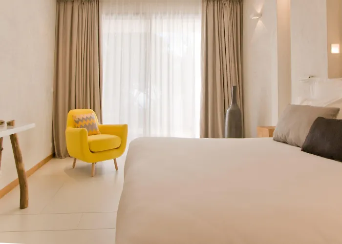 Cala Di Greco Hotel 4*