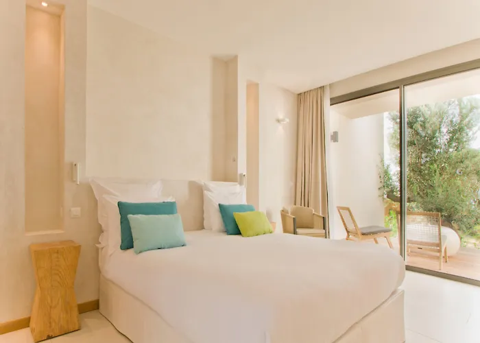 Hotel Cala Di Greco 4*