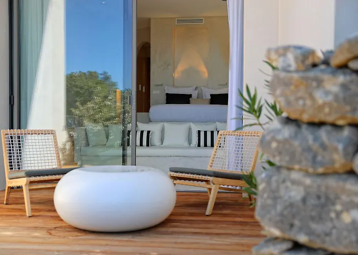 Hotel Cala Di Greco 4*