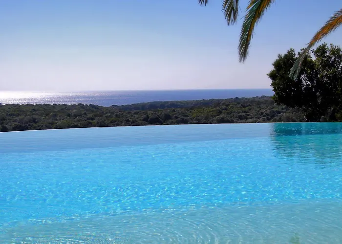 Hotell Cala Di Greco 4*